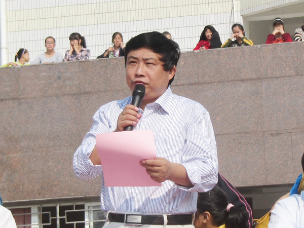 七天汗水砺身心，汇报表演意昂扬（组图）(图8)