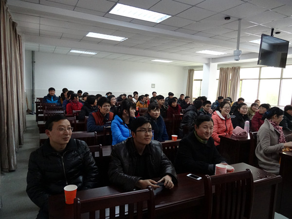 肥西中学召开高三部分优秀学生及其家长座谈会(图2)
