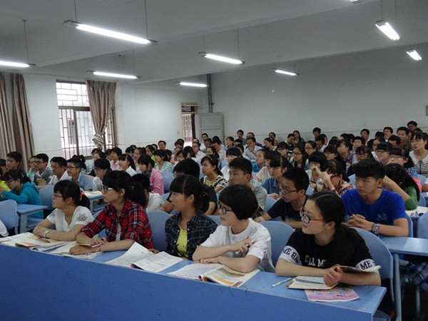 肥西高中语文名师工作室开展古典诗词鉴赏教学研讨(图2)