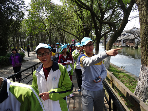 肥西中学成功举行高一研学旅行(图2)