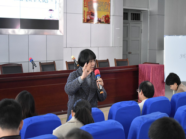 理清复习思路 明确前进方向——合肥市2019届高三语文复习课教学观摩研讨活动在肥西中学举行(图5)