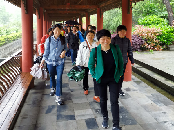 烟雨冶父山 洗涤尘世心——肥西中学女职工赴冶父山学习考察(图3)