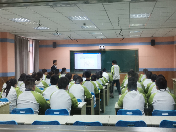 精准发力 高效复习——肥西中学开展高三年级教学开放周活动(图2)