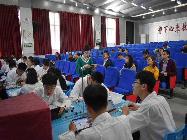 合肥市周祖保名师工作室与肥西中学联合开展化学课堂教学观摩研讨暨专家报告会活动(图2)