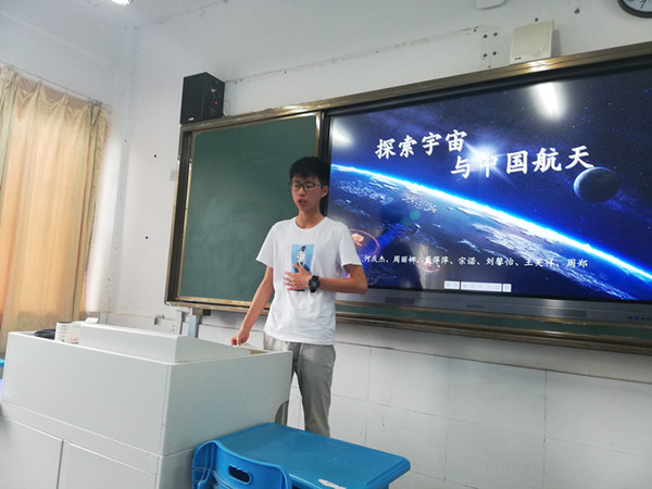 肥西中学高一研究性学习成果评价圆满结束(图1)