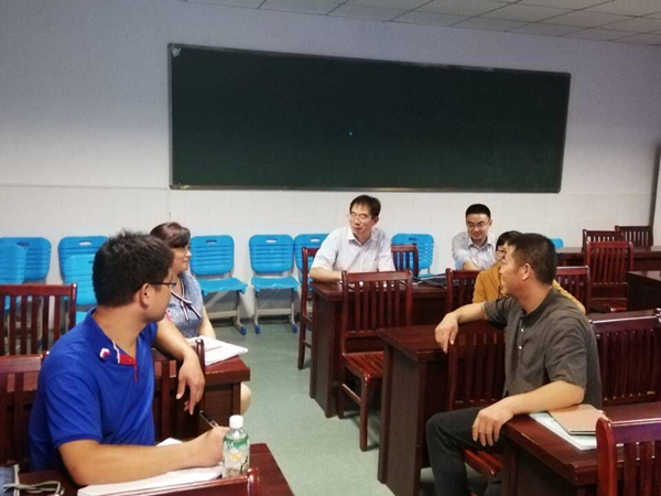 岁岁重阳，今又重阳——马蔚霖名班主任工作室举行重阳节主题班会研讨(图6)