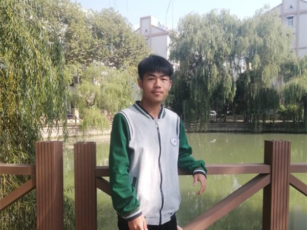 足球少年，好样的！(图2)