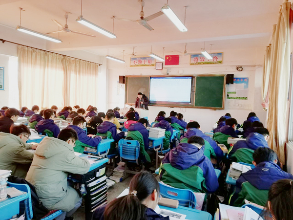 肥西中学参加肥西县第二届普通高中校本选修课程展评(图5)