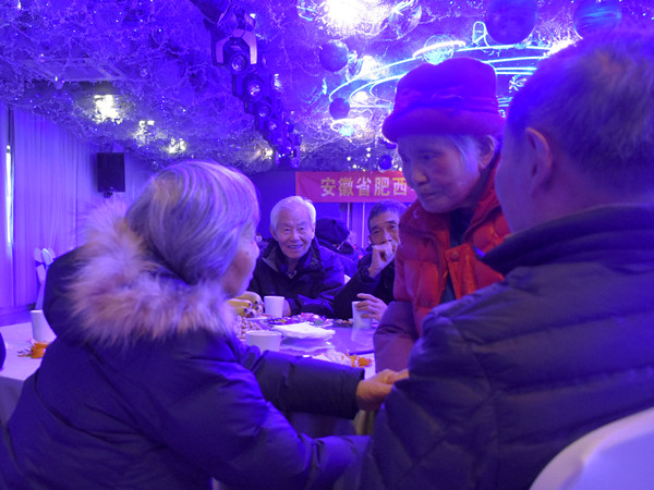 肥西中学举行离退休教职工迎春茶话会(图5)