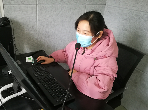 肥西中学空中课堂的铿锵玫瑰(图3)
