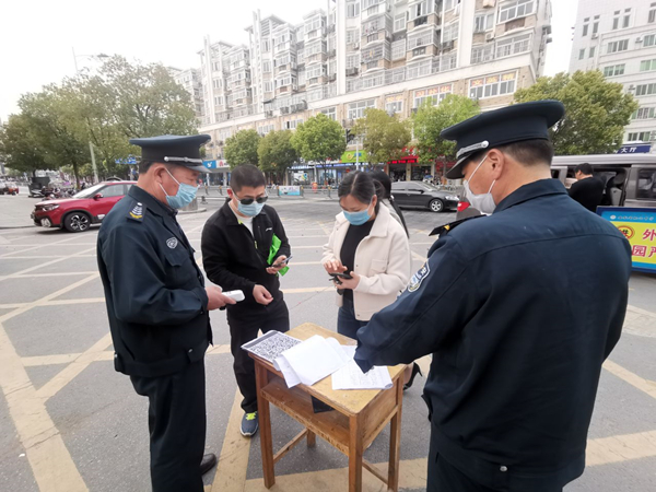 您的孩子领到新课本了吗？——肥西中学发放2020年春季教材(图3)