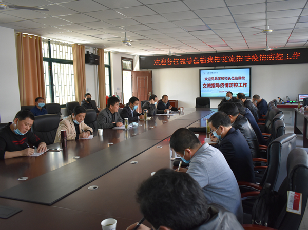 交流学习 互相促进——肥西中学迎接兄弟学校观摩交流(图1)