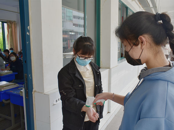 肥西中学高二年级开学复课(图3)