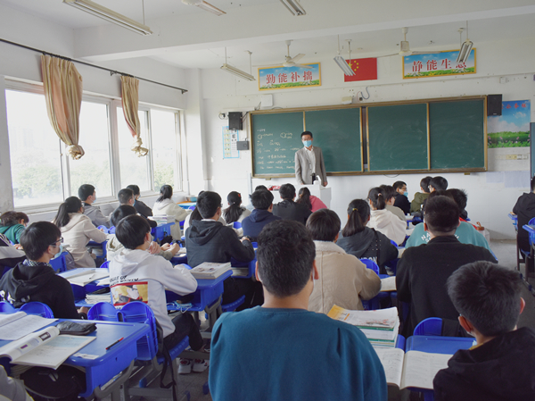 肥西中学高二年级开学复课(图4)