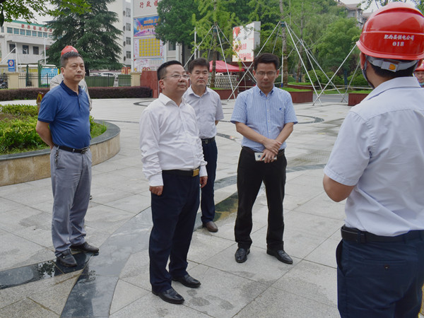 李煜县长到肥西中学检查考点空调安装情况(图3)