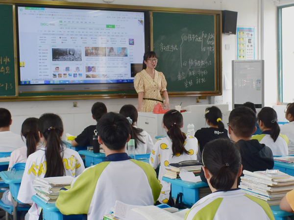 悄悄是别离的笙箫——肥西中学高三学子文明离校(图2)