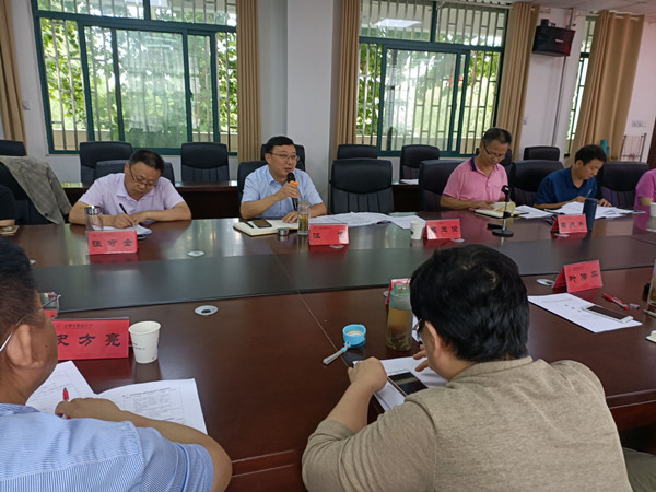 好鸟相鸣 嘤嘤成韵——中国教育学会教育科研课题开题论证会在肥西中学举行(图9)