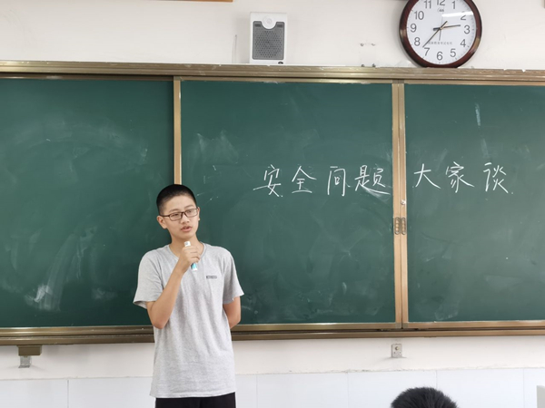 新校园迎接新同学，新学期打造新形象——肥西中学开展高一新生入学教育系列活动(图8)