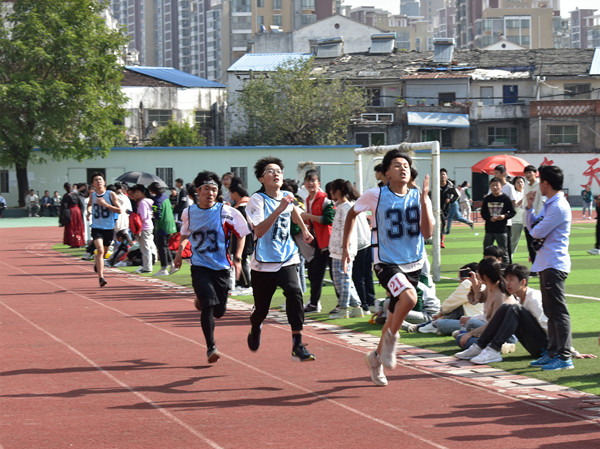 运动，永不停歇——肥西中学第63届运动会圆满落幕(图1)