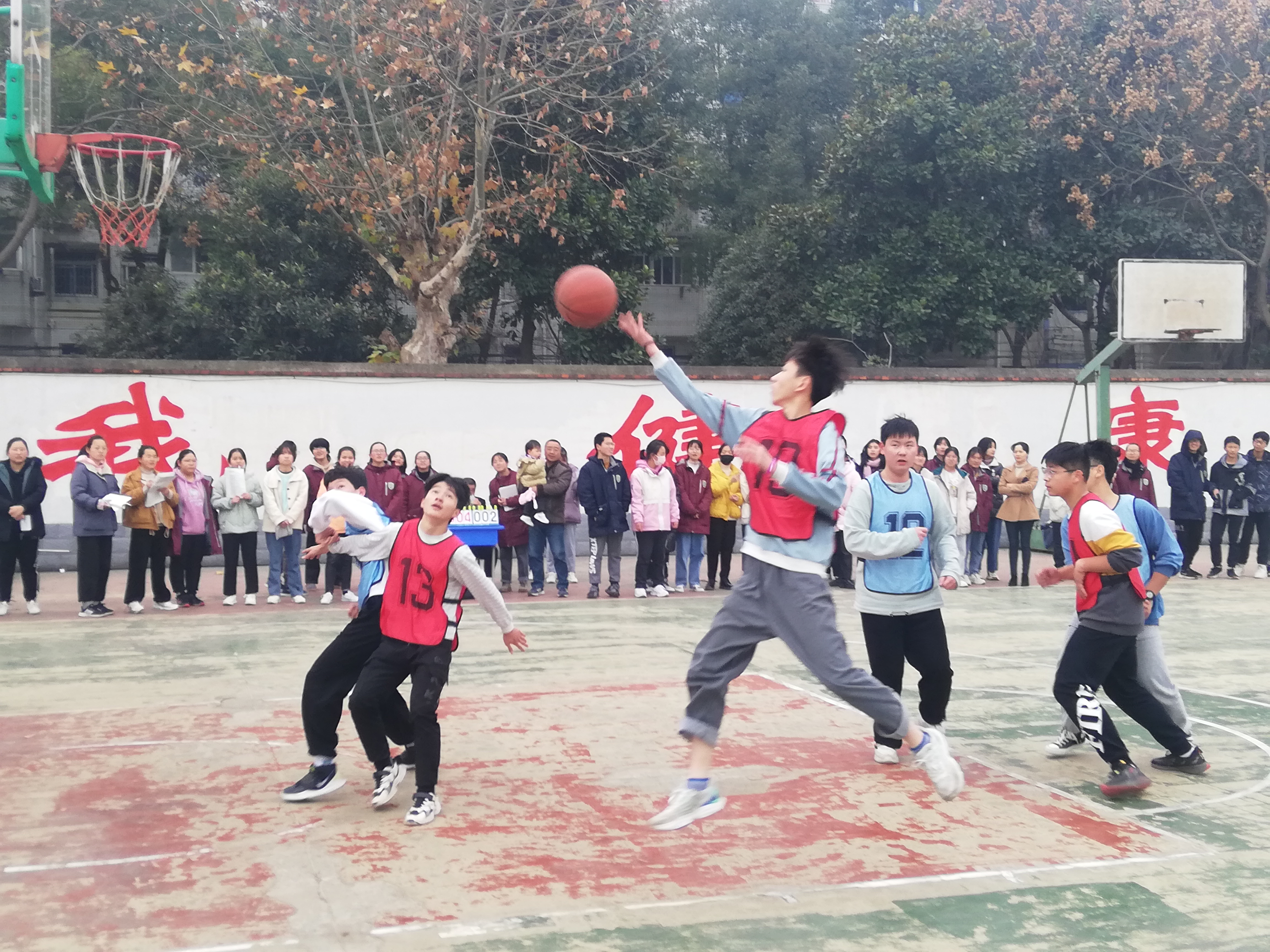 小小球赛，玩转组团(图3)