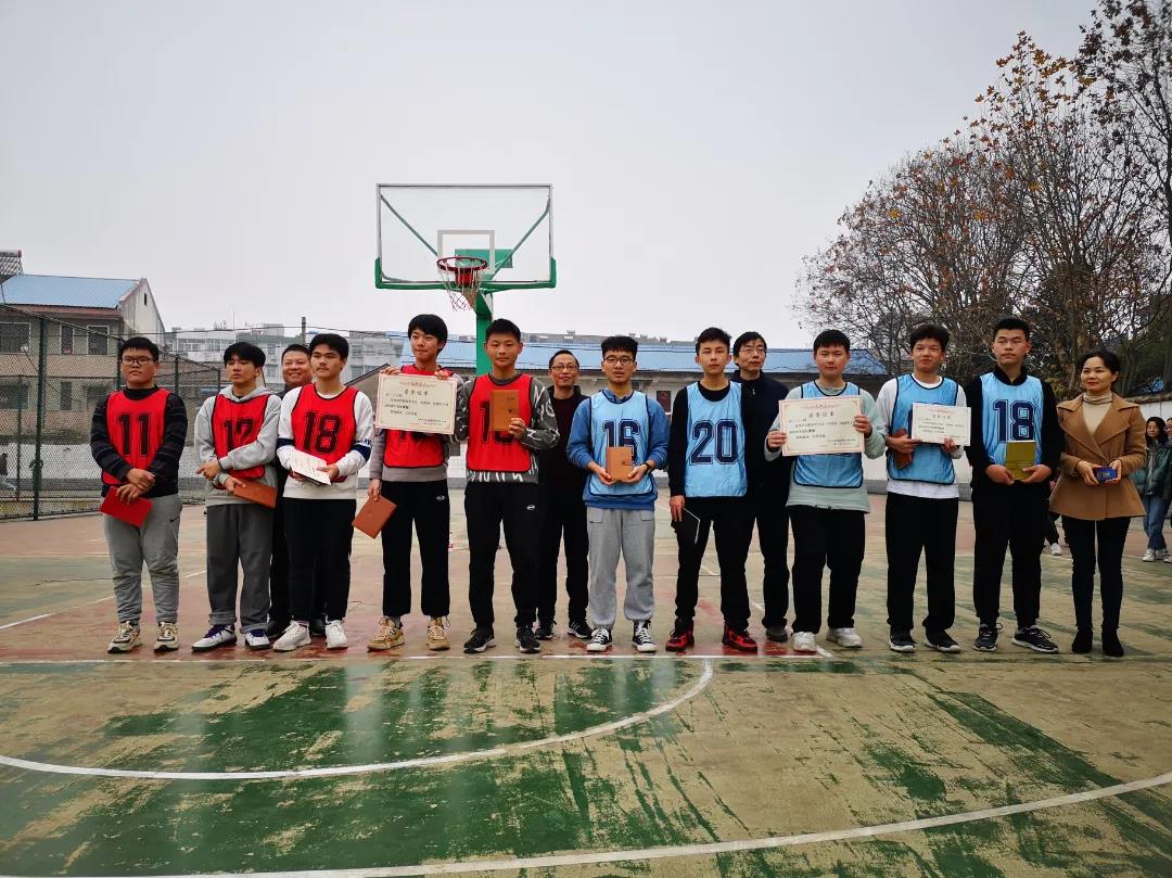 小小球赛，玩转组团(图5)