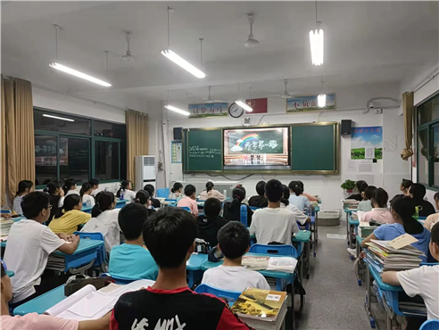 理想照亮未来 拼搏铸就精彩(图2)
