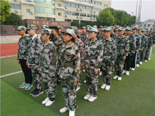 戎装着身 意气风发(图6)