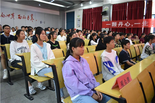 畅游红色诗海，厚植红色基因   (图11)