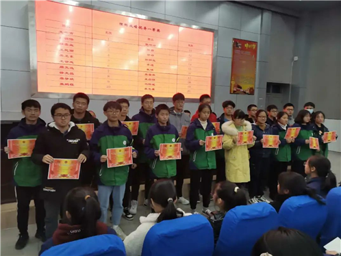 奋斗的青春最美丽(图3)