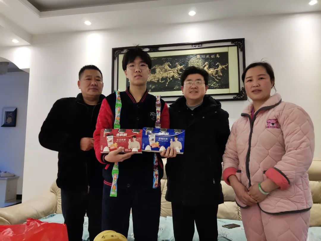 (图7)