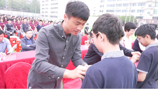 强国有我启新程，挺膺担当励青春——合肥市暨肥西县纪念五四运动105周年规范入团仪式在肥西中学顺利举行(图4)
