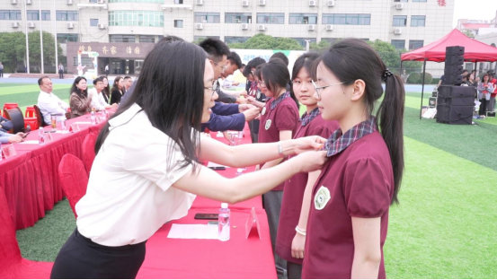 强国有我启新程，挺膺担当励青春——合肥市暨肥西县纪念五四运动105周年规范入团仪式在肥西中学顺利举行(图6)